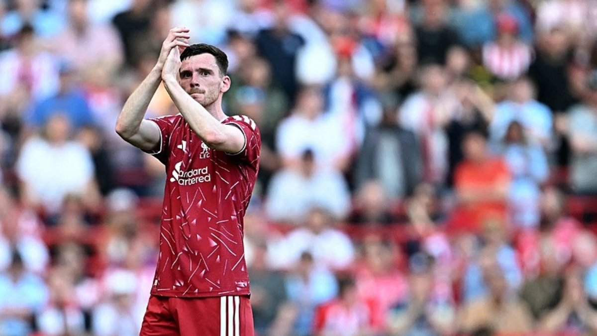 Beşiktaş ve Fenerbahçe'yi transferde üzen haber! Robertson...