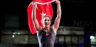 Altın madalyaya yürüyor