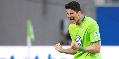 Wolfsburg ilk maçta Gomez ile güldü!
