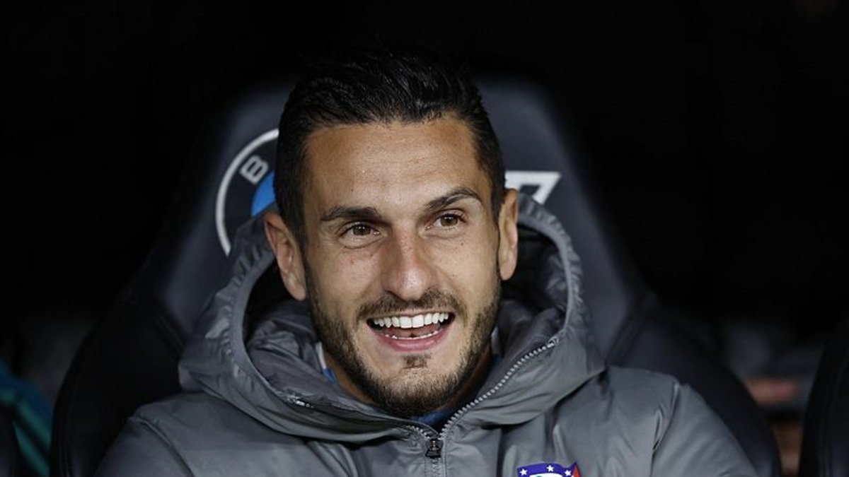 Atletico Madrid'de İspanyol futbolcu Koke sakatlandı Atletico Madrid'de İspanyol futbolcu Koke sakatlandı