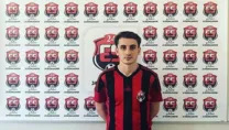 Kerem imza atmaya geldi