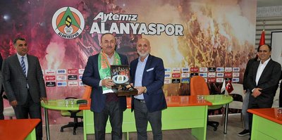 Alanyaspor’a Bakan ziyareti