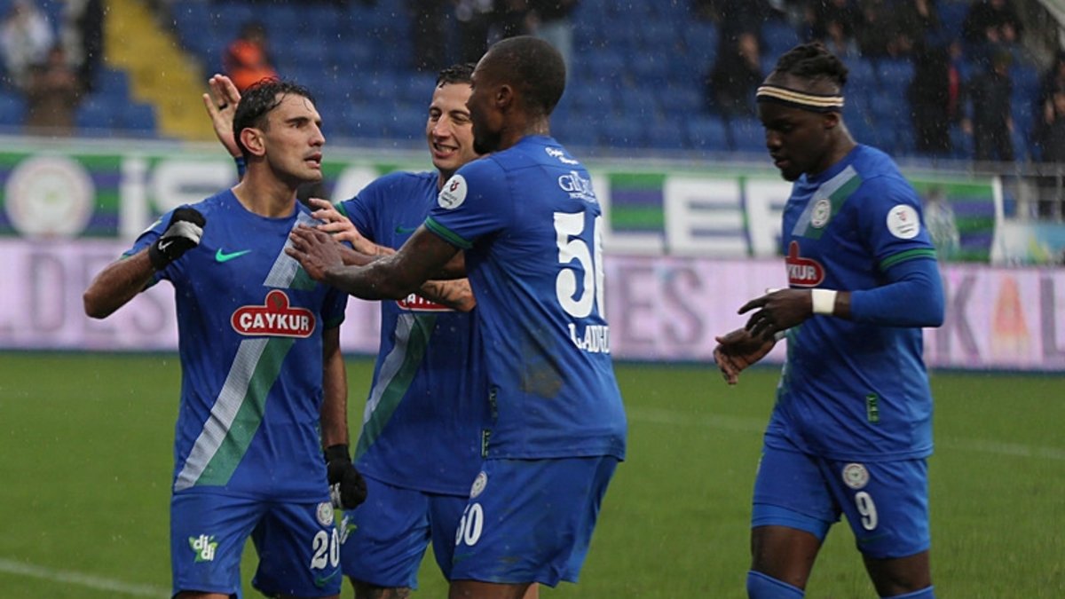 Çaykur Rizespor evinde İkas Eyüpspor'u yendi! (İŞTE MAÇIN ÖZETİ)