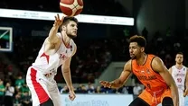 12 Dev Adam kötü başladı!