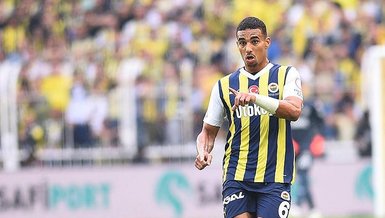 SON DAKİKA - Fenerbahçe'de Alexander Djiku Başakşehir maçı kadrosuna alındı!