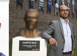 O heykeltraş bu kez Gareth Bale’i ’benzetti’