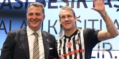Besiktas strengthen defense line with Vida signing