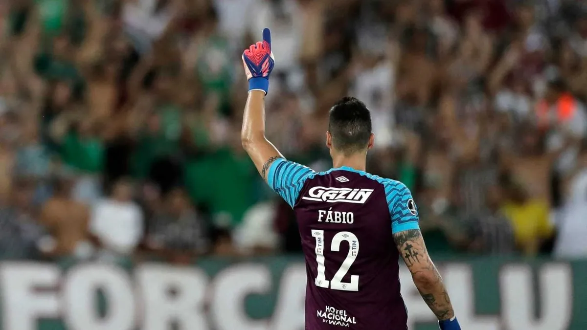 Fluminense 45 yaşındaki kalecisi ile nikah tazeledi!