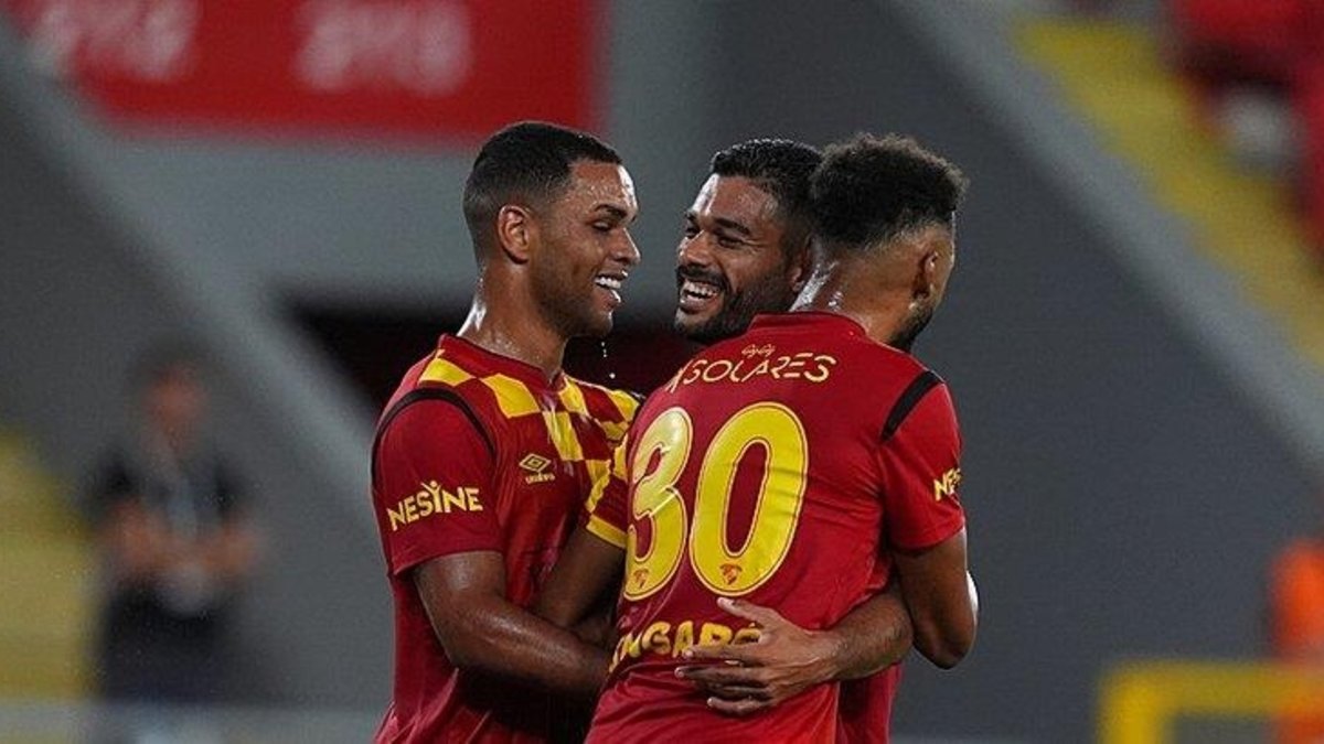 Göz-Göz'de Samba rüzgarı