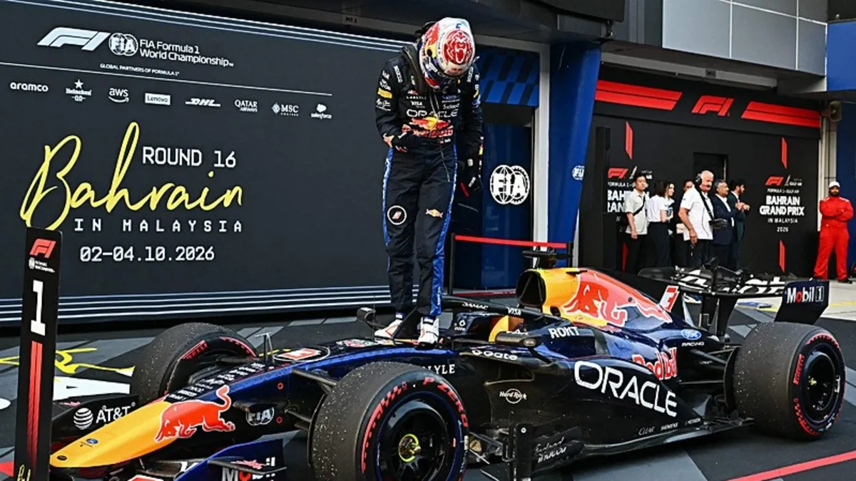 Max Verstappen Bahreyn GP'de zaferle başladı
