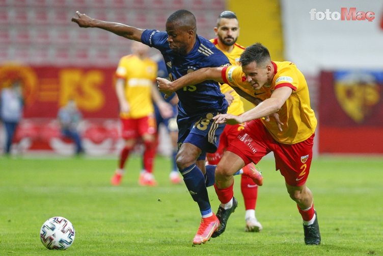 Son dakika spor haberi: Fenerbahçe Teknik Direktörü Emre Belözoğlu'nun görüntüsü taraftarı kızdırdı
