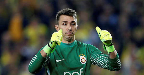 Galatasaray Da Operasyon Basladi Muslera Nin Yerine Iki Aday Son Dakika Galatasaray Haberleri