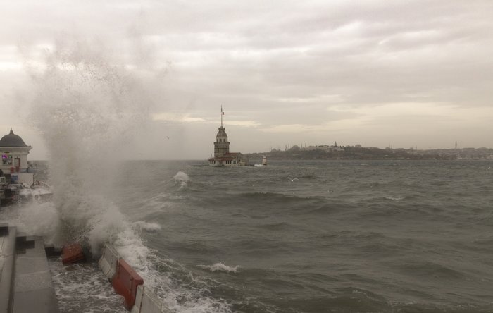 mgmden-istanbula-kritik-uyari-saganak-geliyor-o-saatlere-dikkat-1779943899728.jpg MGM’den İstanbul'a kritik uyarı: Sağanak geliyor, o saatlere dikkat!