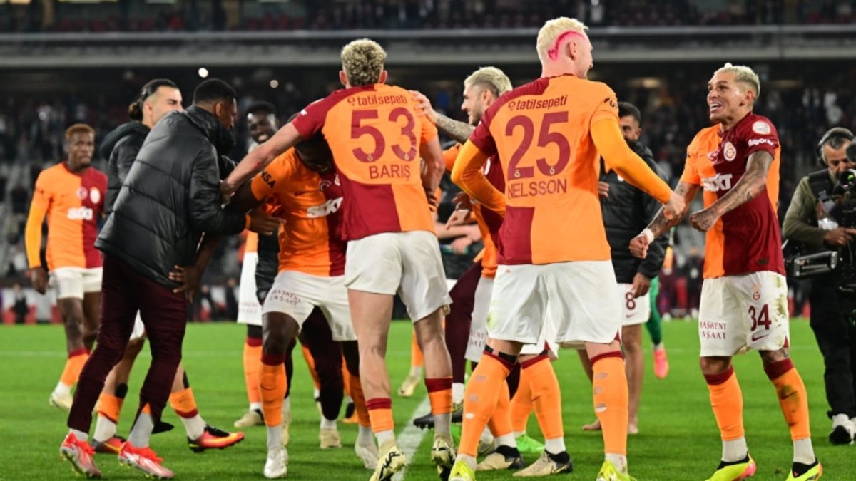 Şampiyonluk kupası Galatasaray - Fenerbahçe derbisine gelecek mi? İşte TFF talimatnamesi Şampiyonluk kupası Galatasaray - Fenerbahçe derbisine gelecek mi? İşte TFF talimatnamesi