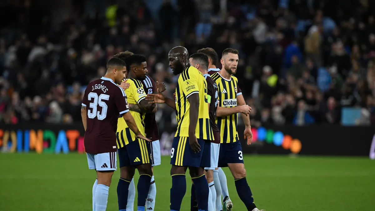 Spor yazarları Fenerbahçe'nin Aston Villa'ya farklı yenilgisini yorumladı