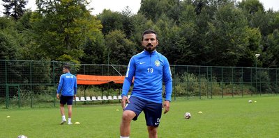 Trabzonsporlu eski futbolcu Amed Sportif'e transfer oldu