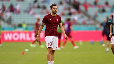 Son dakika transfer haberi: Hakan Çalhanoğlu Inter'le anlaştı