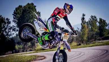 Milli motosikletçi Toprak Razgatlıoğlu İspanya'da yarışı tamamlayamadı