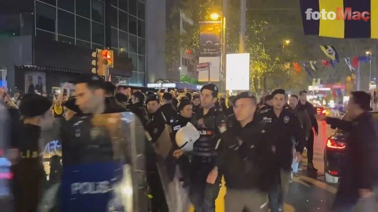 Trabzonspor ile Fenerbahçe taraftarı arasında Bağdat Caddesi'nde gerginlik!