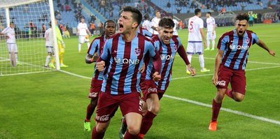 Okay Yokuşlu 2020'ye kadar Trabzonspor'da