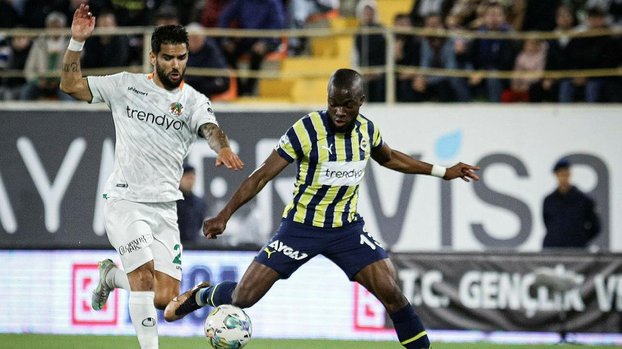Alanyaspor - Fenerbahçe maçında bir penaltı daha! İşte o anlar...