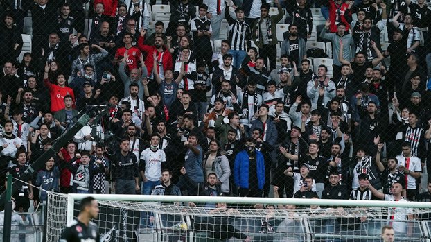Beşiktaş Giresunspor maçının ardından Valentine Rosier alkışlandı!