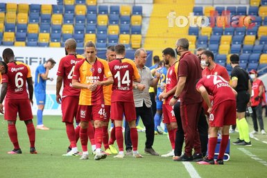 Fatih Terim neşteri vurdu! Galatasaray’da 7 yolcu birden