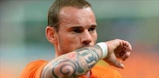 Sneijder'e destek var