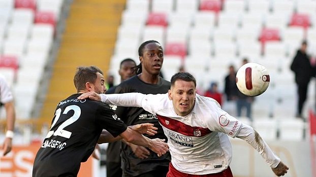 Sivasspor'da Rey Manaj rüzgarı!