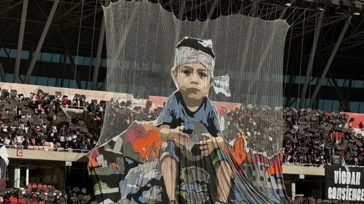 Sivasspor’a Filistin jestinden ödül