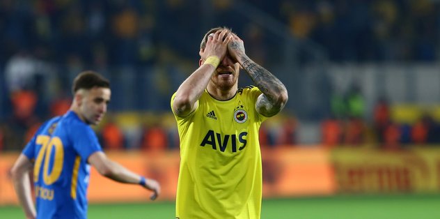 İşte Fenerbahçe'de düşüşe sebebiyet veren hatalar