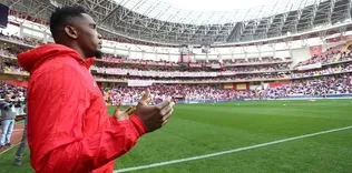 Eto’o terörü bahane edip kaçanlara seslendi