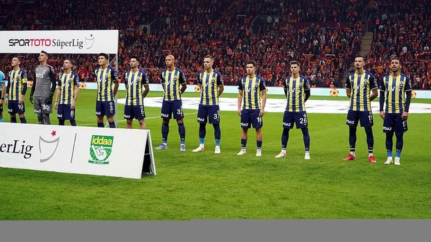 Galatasaray Fenerbahçe maçında sarı kart gören Mert Hakan Yandaş cezalı duruma düştü