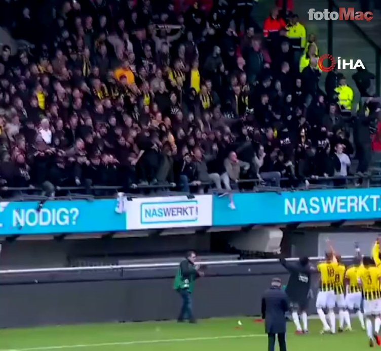 Hollanda'da galibiyet kutlaması sırasında tribün çöktü! İşte o anlar...