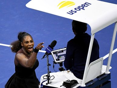 Serena Williams kortta terör estirdi!