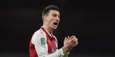 Koscielny Arsenal'in kampına katılmadı