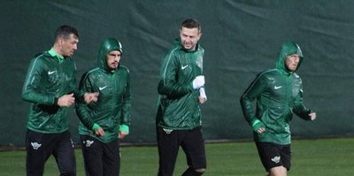 Akhisarspor'un Antalya kampı başladı