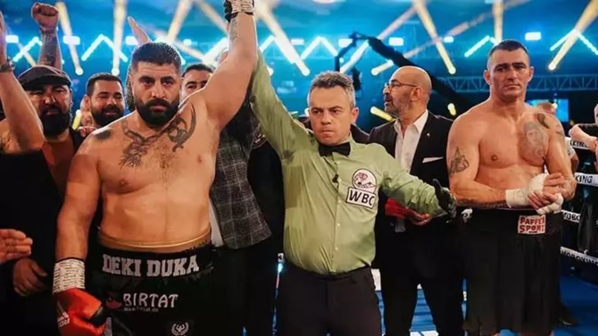 Umut Camkıran WBC Ağır Sıklet Asya Kemeri maçında Abel Pesut’u mağlup etti!