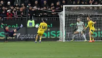 Semih’ten şık vole golü!