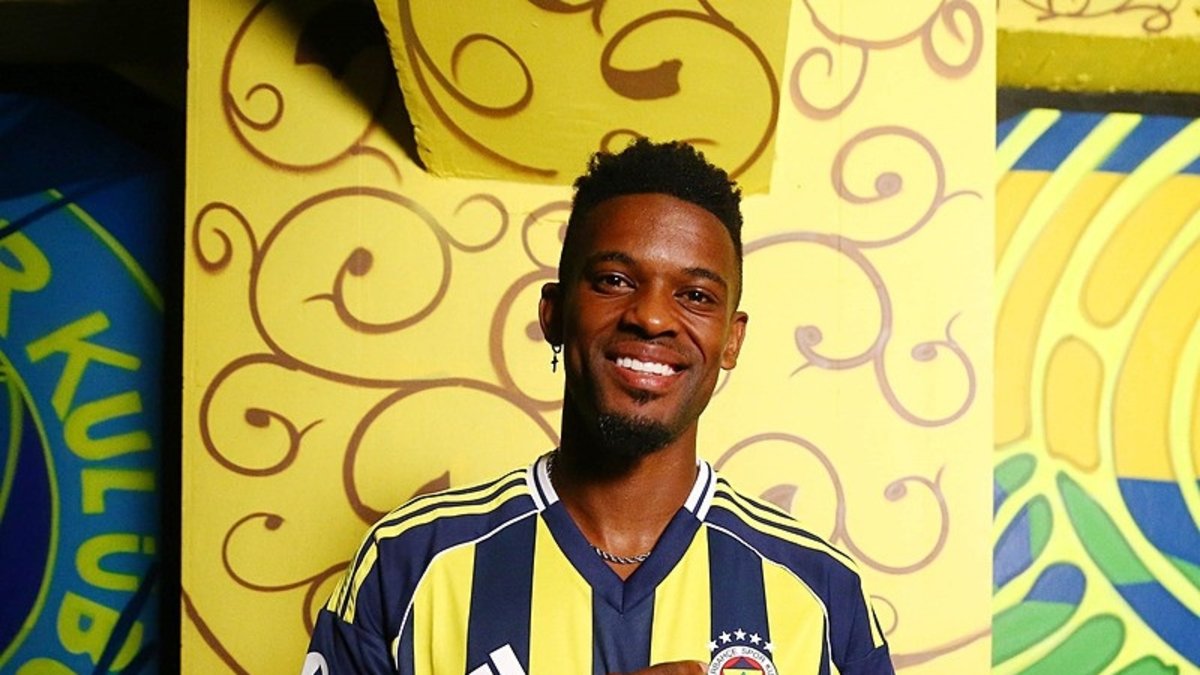 Nelson Semedo Fenerbahçe tarihine geçti Nelson Semedo Fenerbahçe tarihine geçti
