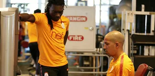Aslan istedi eller aldı!