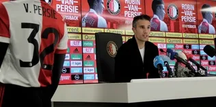 Feyenoord, Robin van Persie’yi basına tanıttı