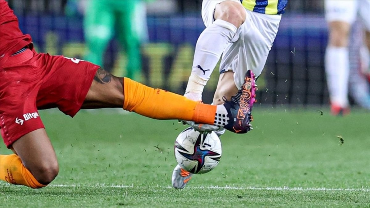 Derbinin hakemi belli oldu! Galatasaray-Fenerbahçe maçı hakemi kim?