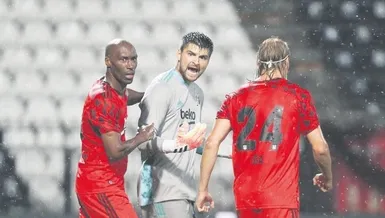 Kaleyi hiç savunamıyor
