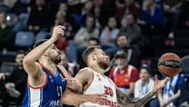 A.Efes galibiyetle veda etti!