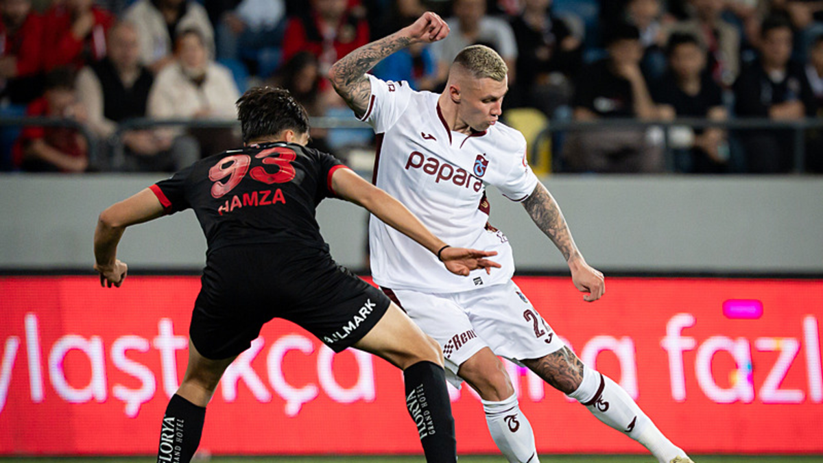 Trabzonspor'da Şok Gelişme: Zubkov AEK'ya Transfer Oldu mu?