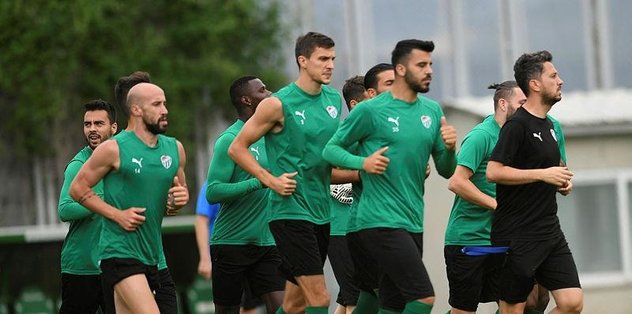 Timsah’ta nefesler tutuldu