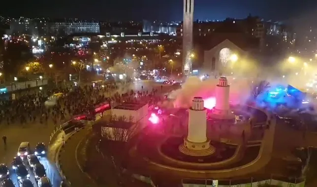 Paris'te olay çıktı! İşte o anlar...