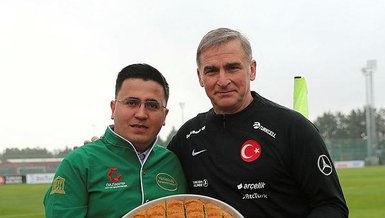 Baklavalı karşılama
