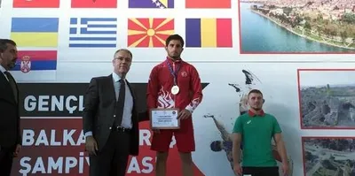Güreşte Tuncay'dan gümüş madalya
